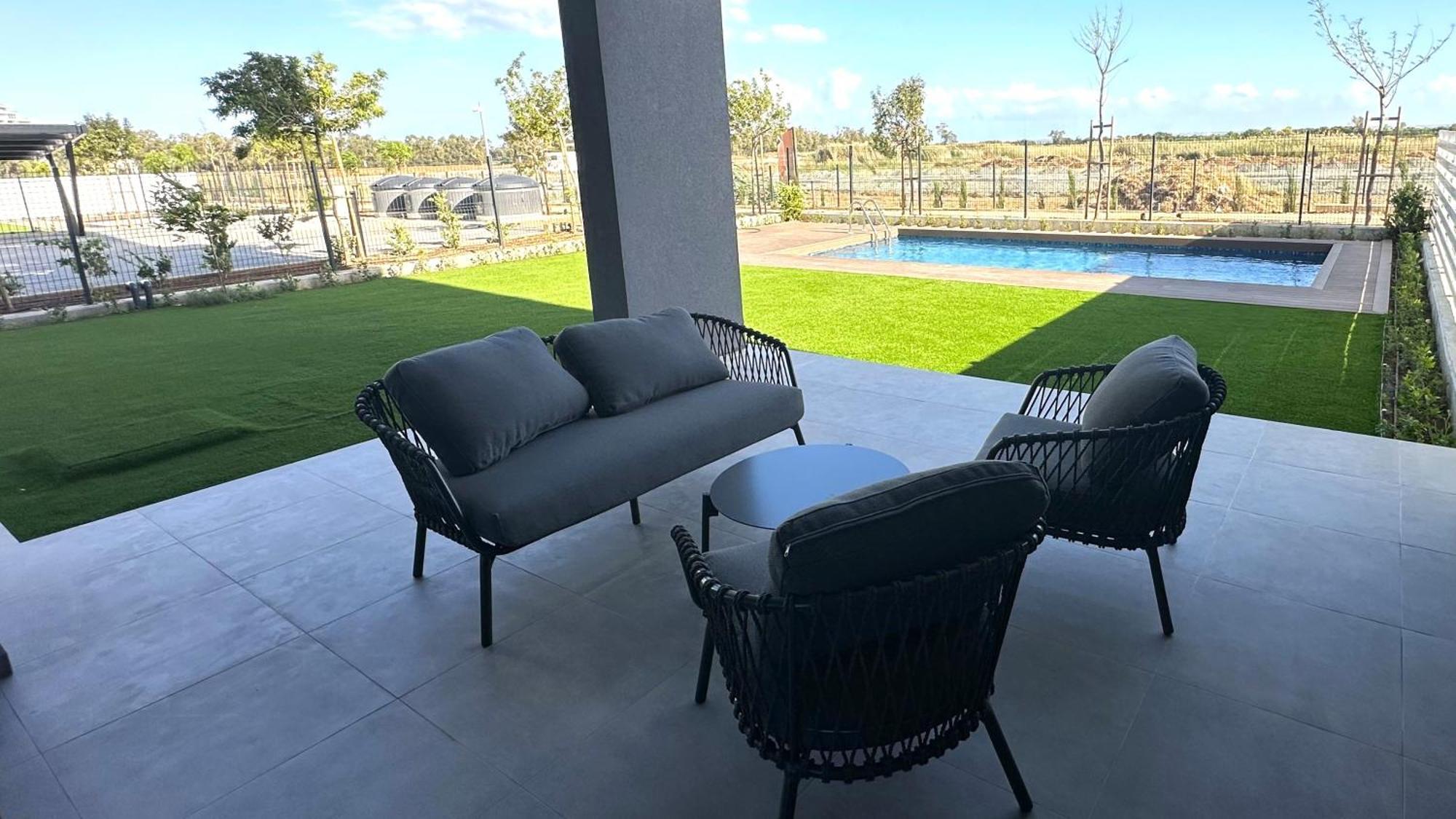Sunset Gardens - Holiday Apartments - By Tlv Living Limassol Exteriör bild